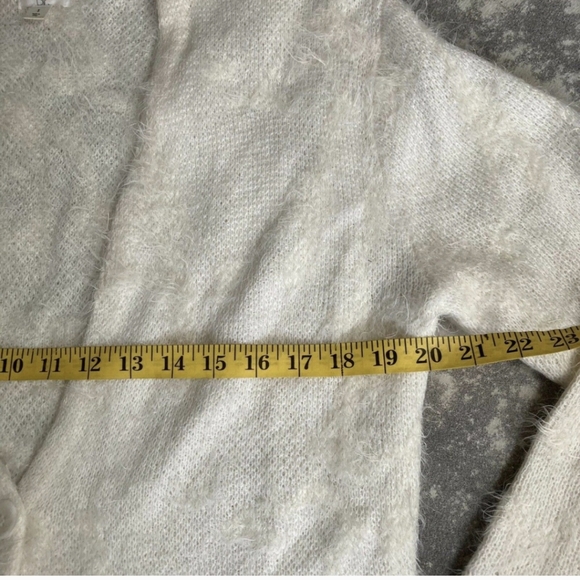 BP Ivory Leopard Animal Print Mohair Cardigan Buttoned Sweater size Small - Picture 7 of 10